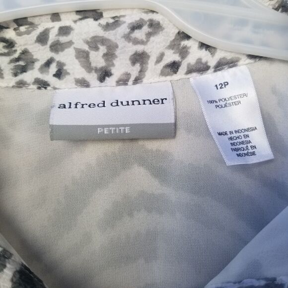 Alfred Dunner Black White Animal Print Blouse. - Picture 2 of 11